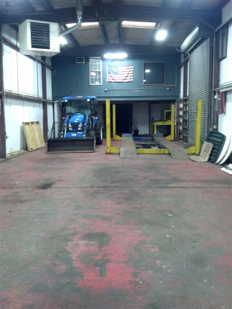 Secure Storage Alert Spacious, dry, and vehicle-accessible garage in Stinson (south of Main St. . Automotive garage for rent